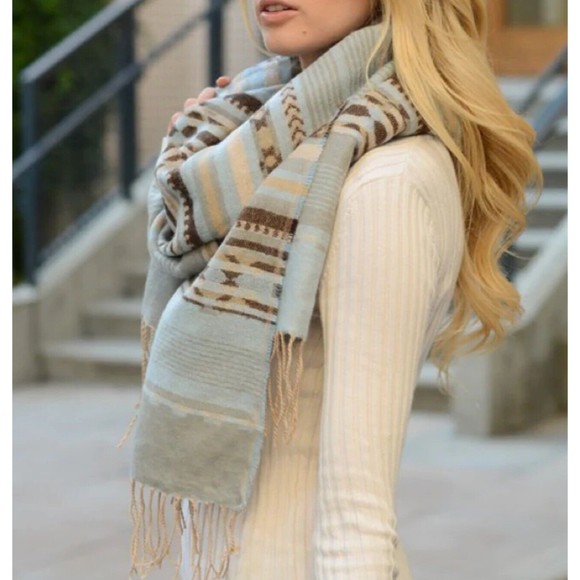 Powder Blue Southwestern Blanket Tassel Scarf 27x71” Big Cozy Scarf Stripes - Picture 4 of 14